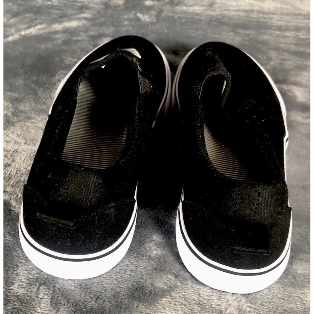 A New Day Shoes Womens 8 Millie Twin Sneakers Slip On 17730 Black Canvas Casual - Picture 5 of 6